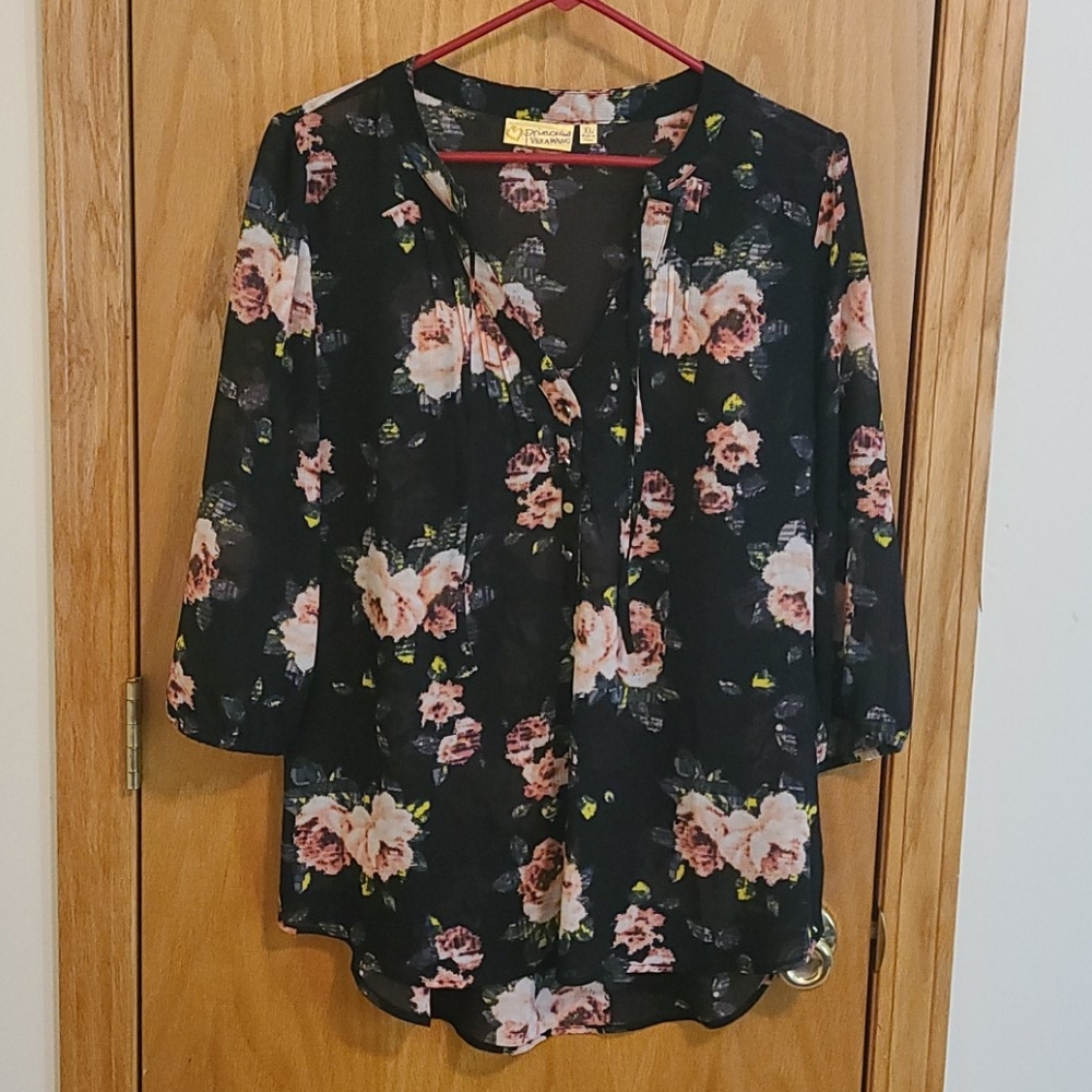 Long sheer flowered blouse with elbow sleeves